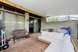 1110 W Fairway Rd, Pembroke Pines, FL 33026 - Photo 65