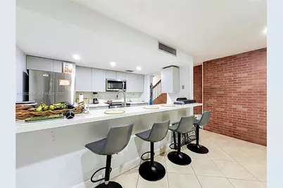 1110 W Fairway Rd, Pembroke Pines, FL 33026 - Photo 27