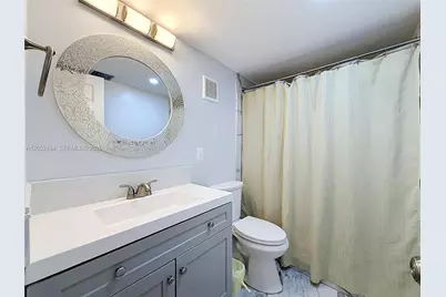 1110 W Fairway Rd, Pembroke Pines, FL 33026 - Photo 57