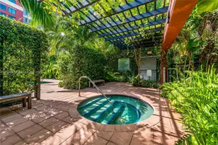 1749 NE Miami Ct, Miami, FL 33132 - Photo 15