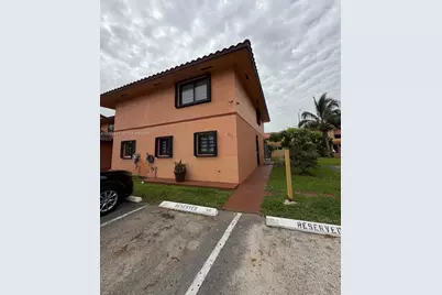 2760 W 63rd Pl #106-23, Hialeah, FL 33016 - Photo 1