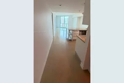 185 SW 7th St #2505, Miami, FL 33130 - Photo 3