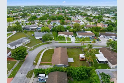 10761 SW 153rd St, Miami, FL 33157 - Photo 39