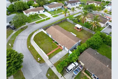 10761 SW 153rd St, Miami, FL 33157 - Photo 35