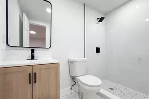 1558 NW 71st St, Miami, FL 33147 - Photo 13