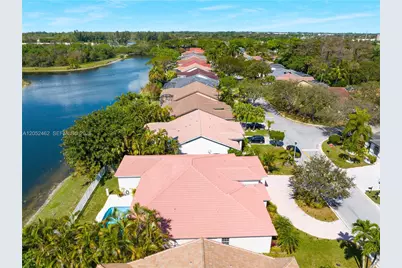 5354 NW 57th Way, Coral Springs, FL 33067 - Photo 7