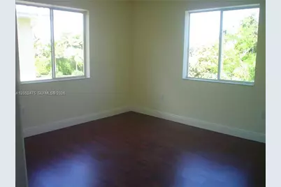 2880 Pine Tree Dr #12, Miami Beach, FL 33140 - Photo 3