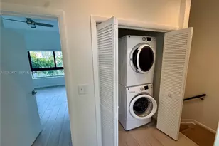 113 NE 6th St, Fort Lauderdale, FL 33304 - Photo 11
