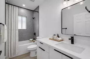 354 NE 35th Ave, Homestead, FL 33033 - Photo 11