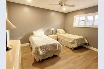 437 Prestwick Ln, Palm Beach Gardens, FL 33418 - Photo 15