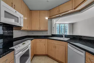 801 Brickell Key Blvd, Miami, FL 33131 - Photo 5