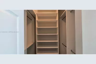 600 NE 36th St #1509, Miami, FL 33137 - Photo 11