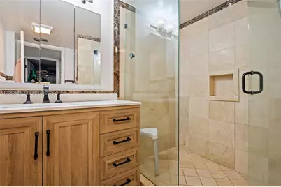2555 Collins Ave #1002, Miami Beach, FL 33140 - Photo 17
