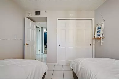 2555 Collins Ave #1002, Miami Beach, FL 33140 - Photo 19