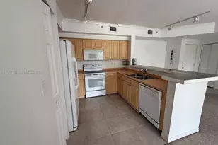 6861 SW 44th St, Miami, FL 33155 - Photo 5