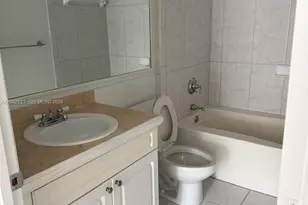 6861 SW 44th St, Miami, FL 33155 - Photo 9