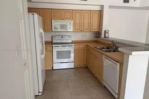 6861 SW 44th St, Miami, FL 33155 - Photo 3