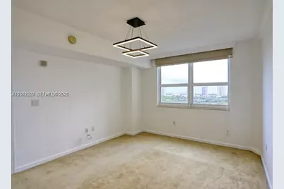 19501 W Country Club Dr #1615, Aventura, FL 33180 - Photo 9