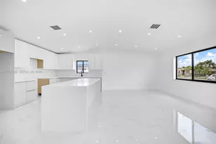 18670 SW 123rd Ct, Miami, FL 33177 - Photo 9