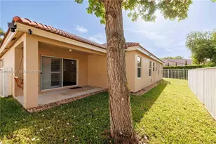 1879 Andromeda Ln, Weston, FL 33327 - Photo 29