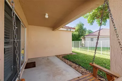 1879 Andromeda Ln, Weston, FL 33327 - Photo 31