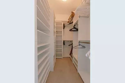 325 S Biscayne Blvd #2119, Miami, FL 33131 - Photo 11