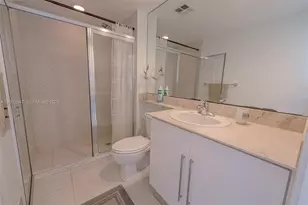 325 S Biscayne Blvd, Miami, FL 33131 - Photo 15