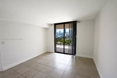 540 Brickell Key Dr #1511, Miami, FL 33131 - Photo 9