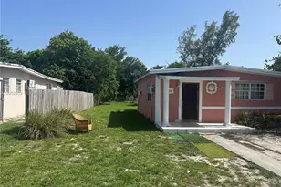 440 NW 133rd St, North Miami, FL 33168 - Photo 3