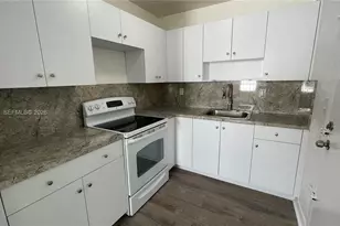 1012 NW 66th St, Miami, FL 33150 - Photo 21