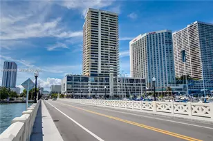 555 NE 15th St, Miami, FL 33132 - Photo 5