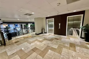 555 NE 15th St, Miami, FL 33132 - Photo 27