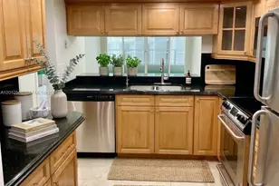 555 NE 15th St, Miami, FL 33132 - Photo 9