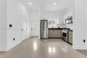 1011 SW Sw 7th St Miami Fl, Miami, FL 33130 - Photo 9