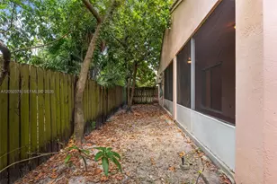 10232 SW 16th Ct, Pembroke Pines, FL 33025 - Photo 27