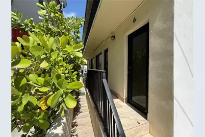 730 14th Pl, Miami Beach, FL 33139 - Photo 11
