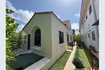730 14th Pl, Miami Beach, FL 33139 - Photo 15