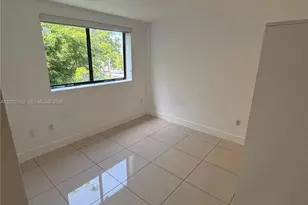 829 SW 18th Ave, Miami, FL 33135 - Photo 7
