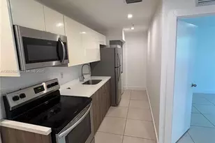 829 SW 18th Ave, Miami, FL 33135 - Photo 3
