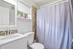 2293 NW 170th Ave, Pembroke Pines, FL 33028 - Photo 21
