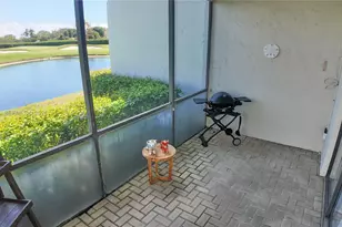 900 NW Greensward Ln, Delray Beach, FL 33445 - Photo 37