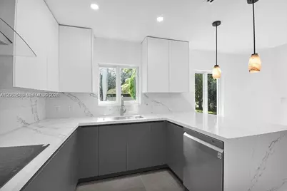 7902 SW 67th Ave #0, South Miami, FL 33143 - Photo 13