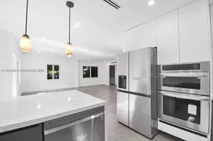 7902 SW 67th Ave, South Miami, FL 33143 - Photo 11
