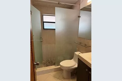 8240 NW 181st St #1, Hialeah, FL 33015 - Photo 7