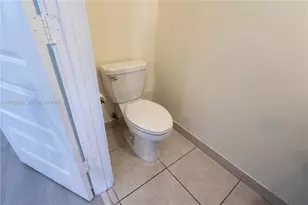 10407 NW 82nd St, Doral, FL 33178 - Photo 17
