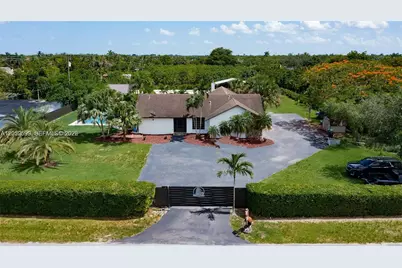 21290 SW 234th St, Homestead, FL 33031 - Photo 1