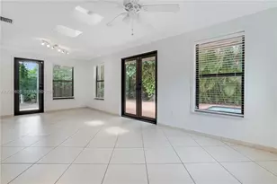 8045 SW 62nd Ct, Miami, FL 33143 - Photo 3