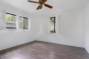 8045 SW 62nd Ct, Miami, FL 33143 - Photo 11