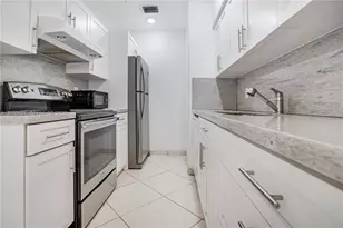 8045 SW 62nd Ct, Miami, FL 33143 - Photo 5