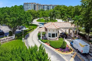 1400 St Charles Pl, Pembroke Pines, FL 33026 - Photo 23